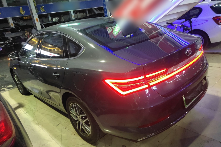 BYD Qin Pro 2020 #5 BYD Qin Pro 2020 car image #5