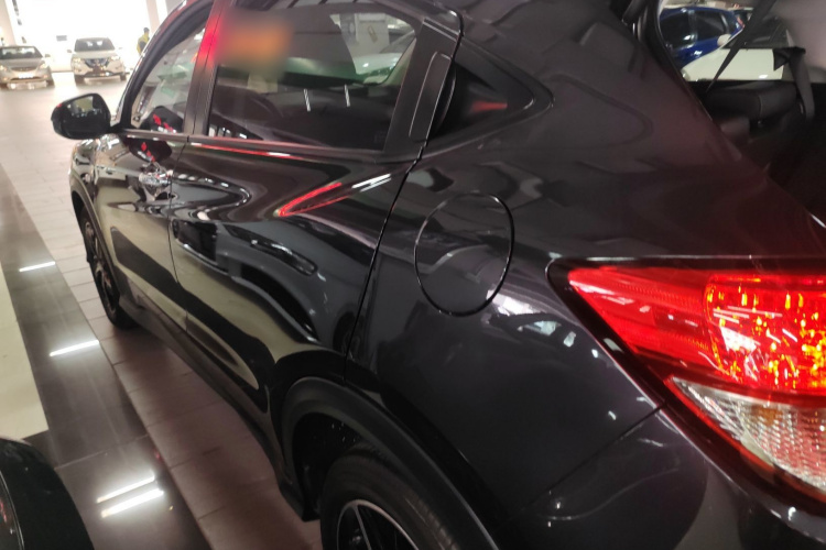 Honda VEZEL 2020 #5 Honda VEZEL 2020 car image #5