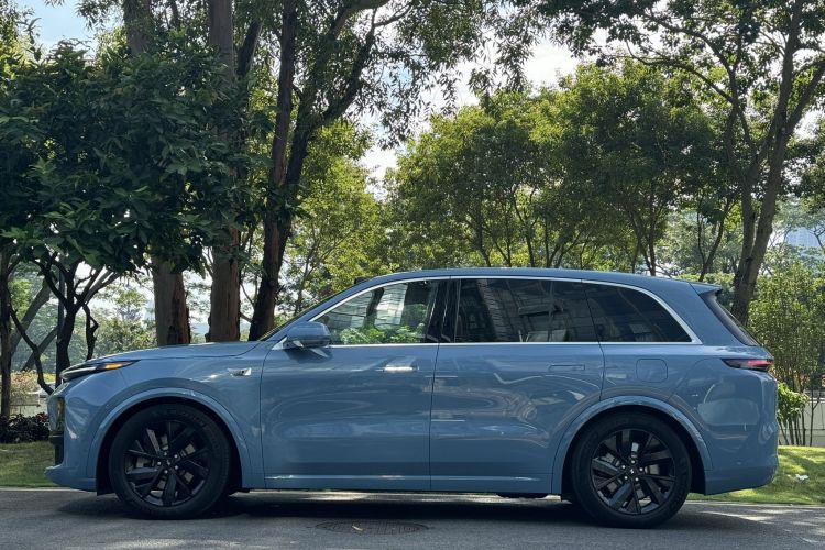 Li L8 2023 изображение автомобиля #5