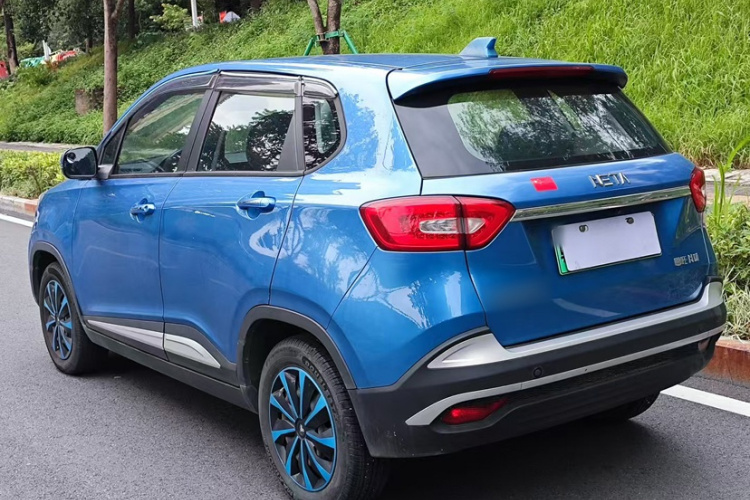 哪吒汽车 哪吒N01 2020 #5 哪吒汽车 哪吒N01 2020 汽车图片 #5