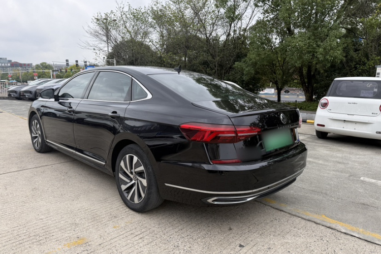 Volkswagen Passat New Energy 2021 immagine di auto #5
