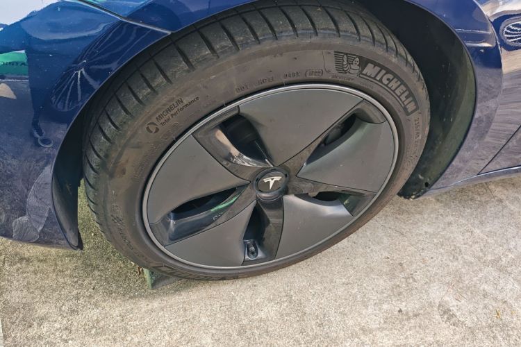 特斯拉 Model 3(进口) 2019 汽车图片 #5