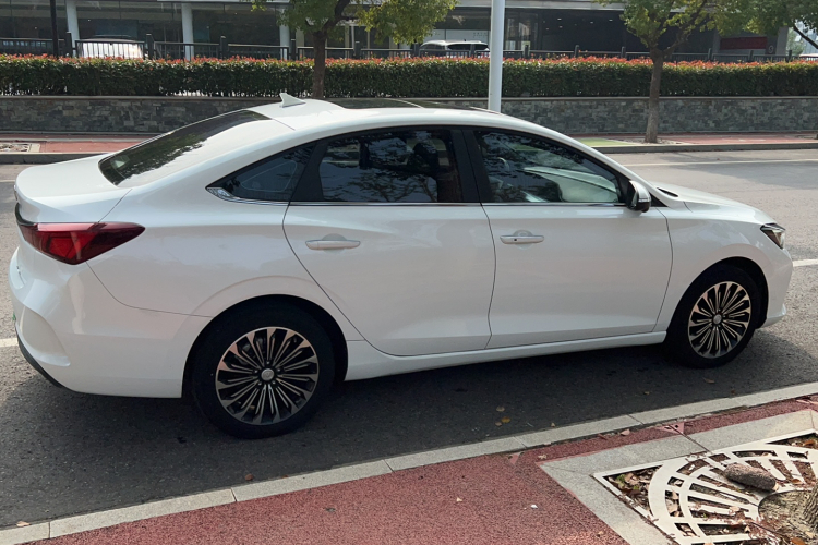 Changan Eado EV 2022 #5 Changan Eado EV 2022 image de voiture #5