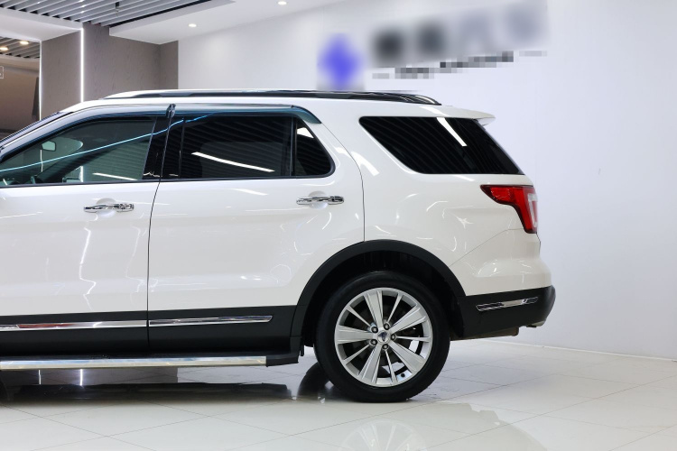 Ford Explorer (Imported) 2018 car image #5