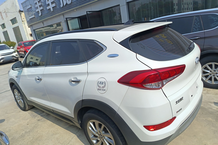 Hyundai Tucson (Imported) 2018 immagine di auto #5