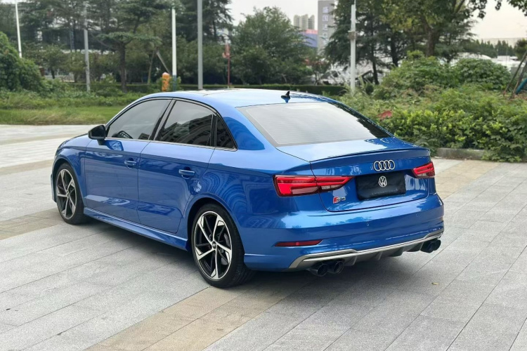 Audi S3 2019 car image #5