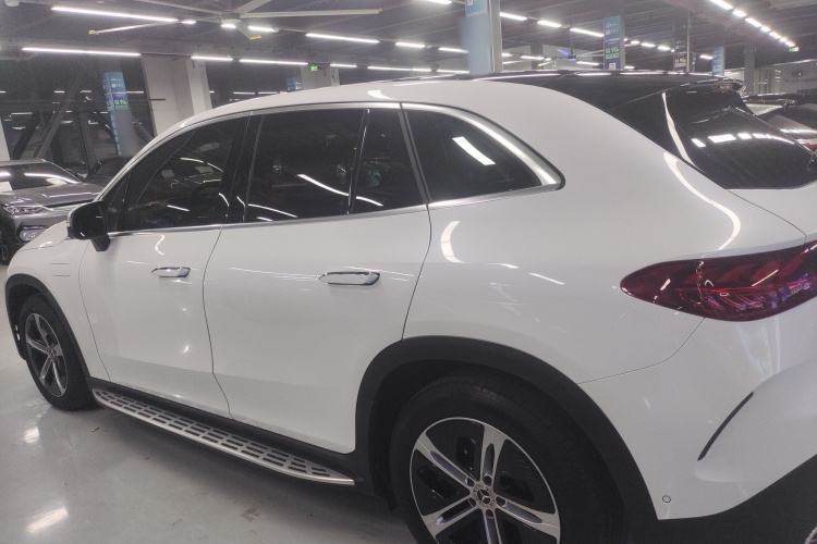 Mercedes-Benz EQE SUV 2023 car image #5