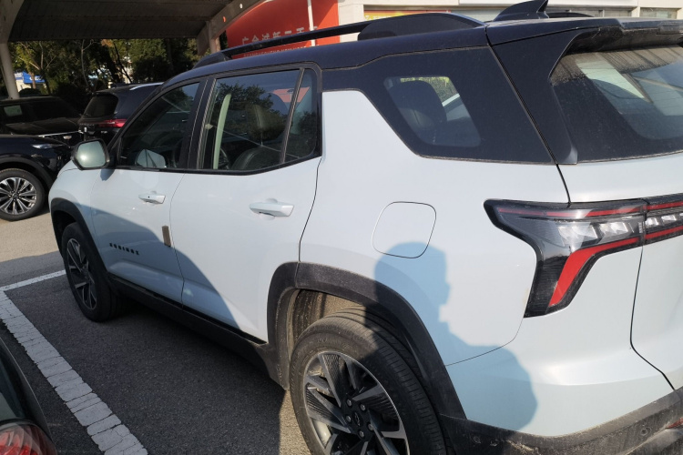 Chevrolet Equinox Plus 2024 #5 Chevrolet Equinox Plus 2024 car image #5