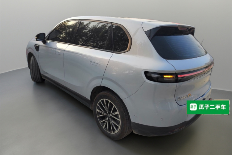 零跑汽车 零跑B10 2025 汽车图片 #5