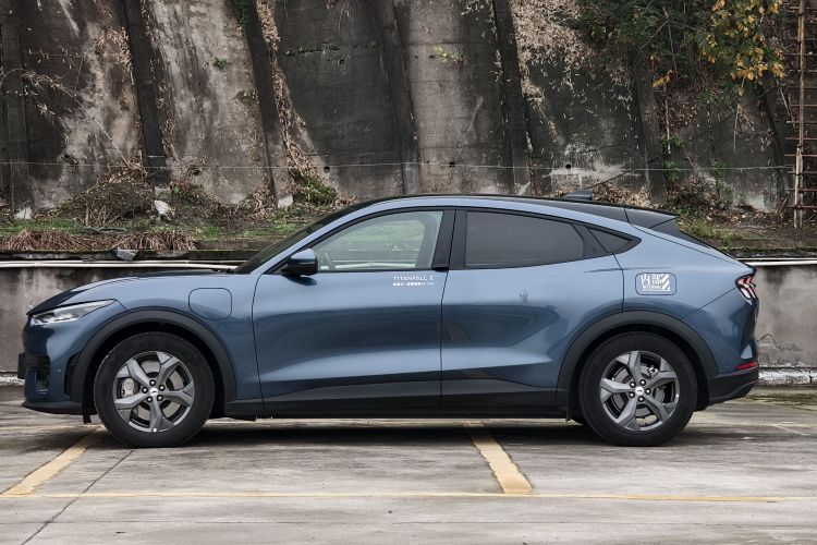 Ford Mustang Mach-E 2024 car image #5