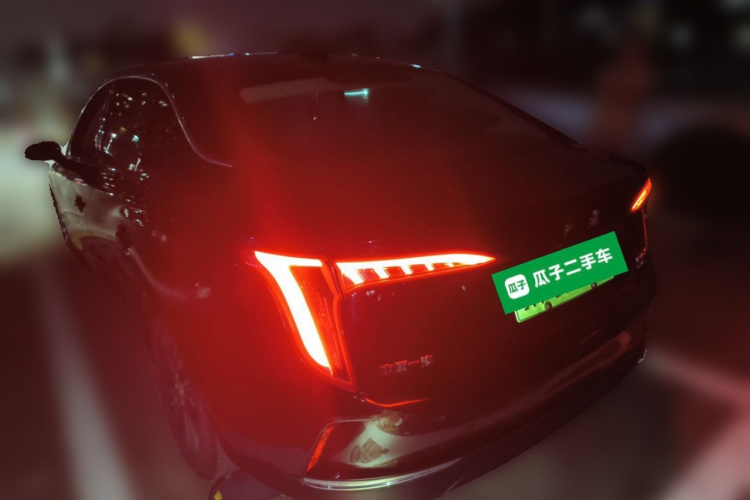 HongQi E-QM5 2023 #5 HongQi E-QM5 2023 car image #5