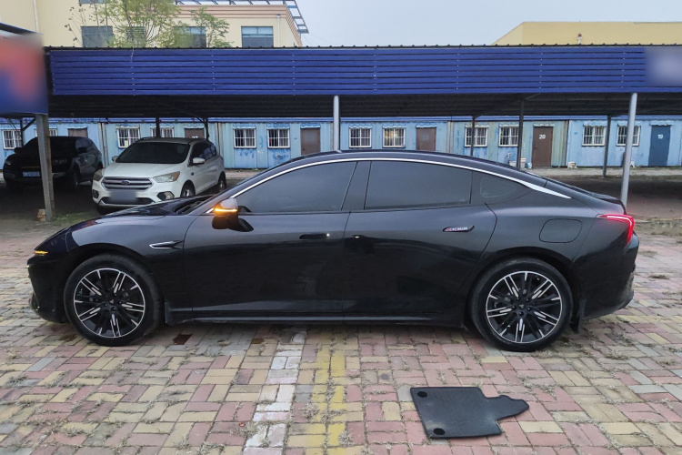 哪吒汽车 哪吒S 2024 汽车图片 #5