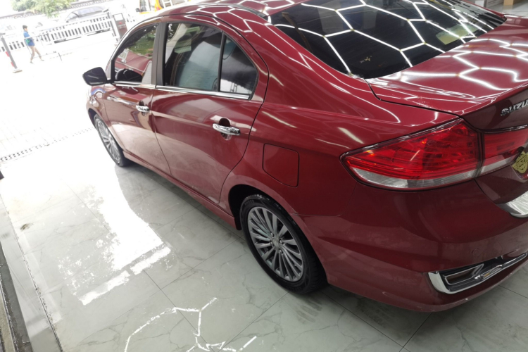 Suzuki Ciaz 2014 car image #5