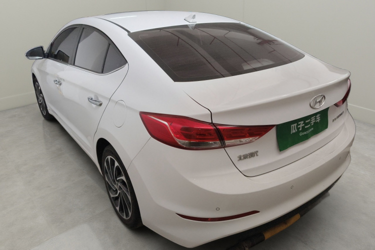 Hyundai Elantra AD 2020 immagine di auto #5