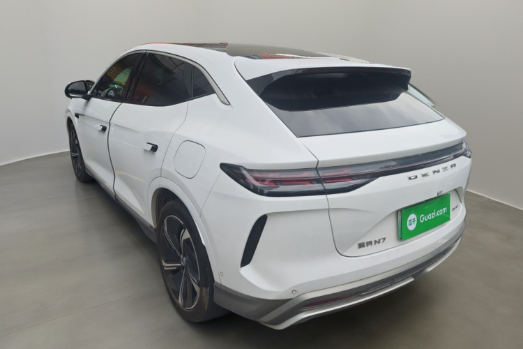 Denza N7 2023 car image #5