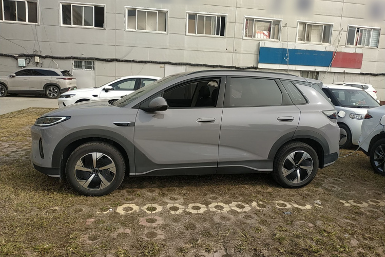 BYD Sea Lion 05 EV 2025 car image #5