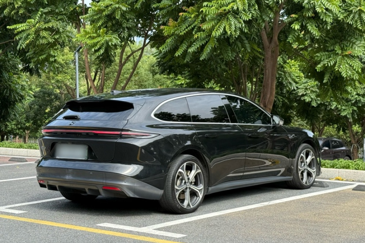 NIO ET5T 2023 изображение автомобиля #5