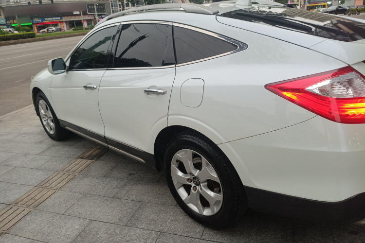 Honda CROSSTOUR 2016 immagine di auto #5