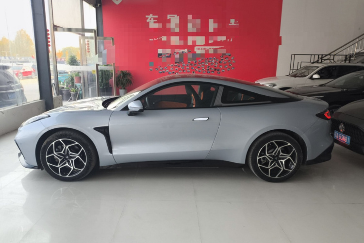 哪吒汽车 哪吒GT 2023 汽车图片 #5