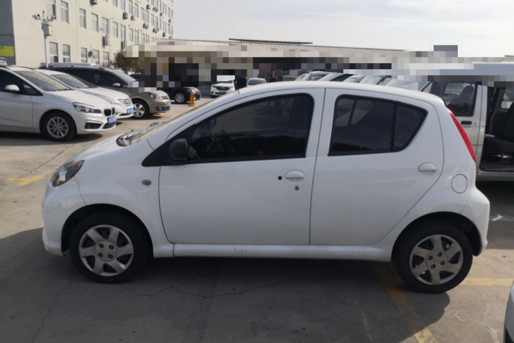 BYD e1 2019 #5 BYD e1 2019 car image #5