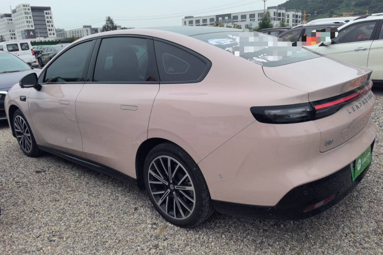 零跑汽车 零跑B01 2025 汽车图片 #5