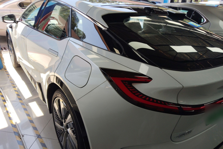 Toyota bZ5 2025 #5 Toyota bZ5 2025 car image #5