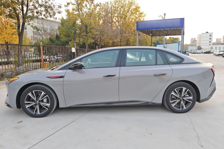 HongQi EH7 2024 car image #5