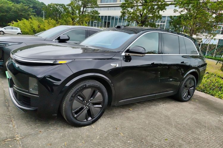 Li L8 2025 imagem de carro #5