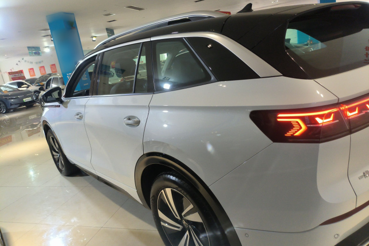 Volkswagen Tavendor 2024 #5 Volkswagen Tavendor 2024 car image #5