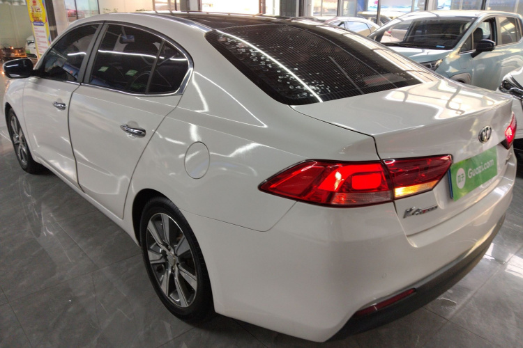 起亚 起亚K4 2016 汽车图片 #5