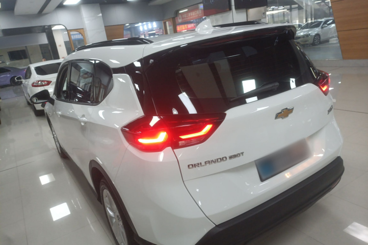 Chevrolet Orlando 2021 immagine di auto #5