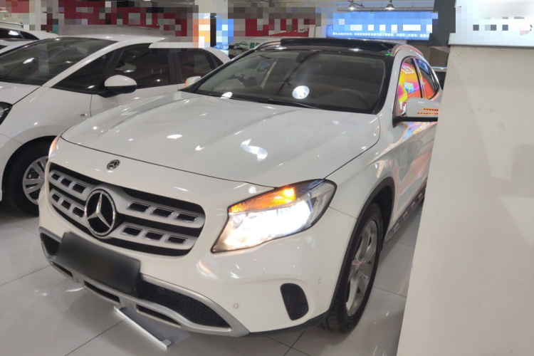 Mercedes-Benz GLA Class (Imported) 2017 car image #5