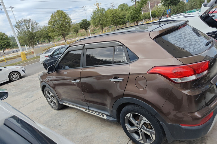 Hyundai ix25 2018 #5 Hyundai ix25 2018 car image #5