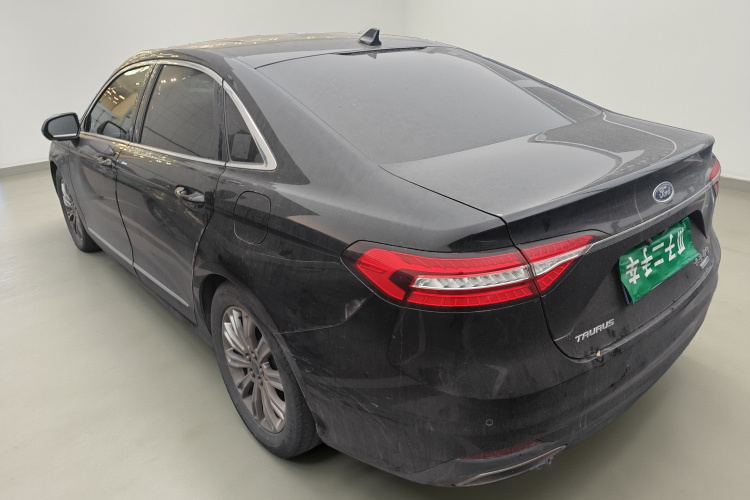 Ford Taurus 2022 car image #5