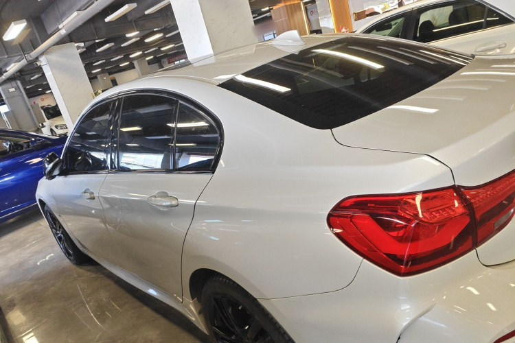 BMW 1 Series 2021 #5 BMW 1 Series 2021 car image #5