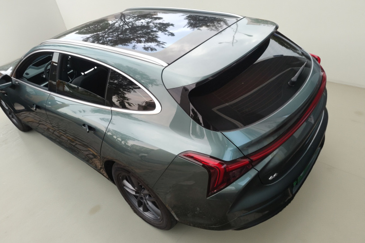 哪吒汽车 哪吒S猎装 2025 #5 哪吒汽车 哪吒S猎装 2025 汽车图片 #5