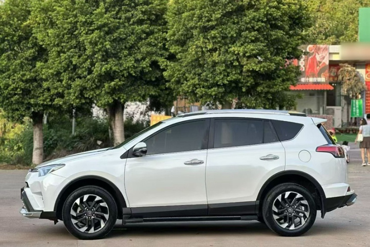 RAV4 2018 #5 RAV4 2018 car image #5