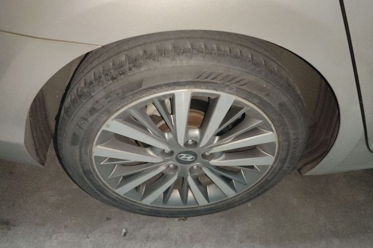 Hyundai Mistra 2018 #5 Hyundai Mistra 2018 car image #5