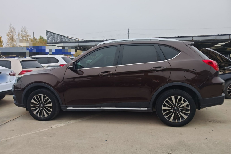 GAC Trumpchi GS5 Super 2015 car image #5