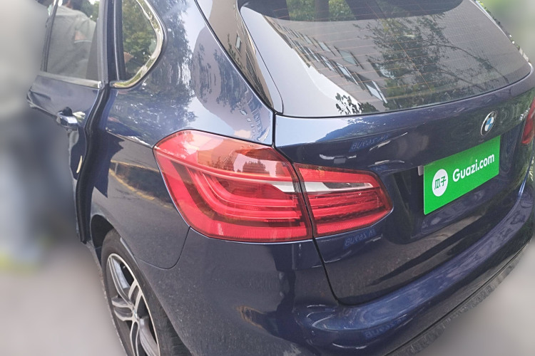 BMW 2 Series Tourer (Imported) 2016 immagine di auto #5