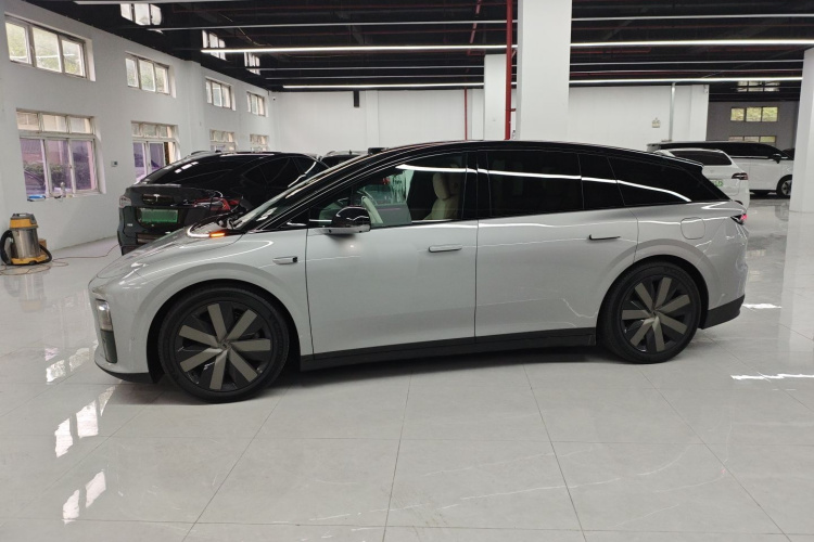 理想汽车 理想i6 2025 汽车图片 #5