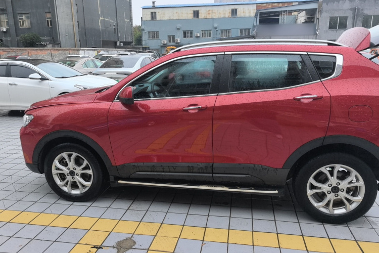 Haval H2s 2018 #5 Haval H2s 2018 car image #5