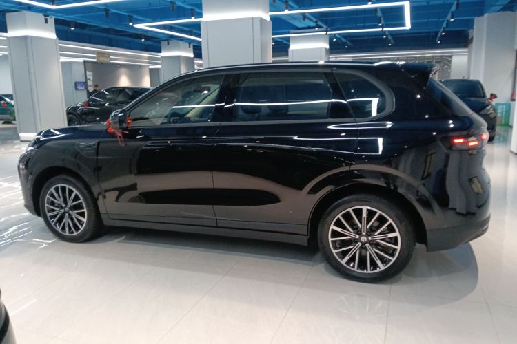 零跑汽车 零跑B10 2025 汽车图片 #5