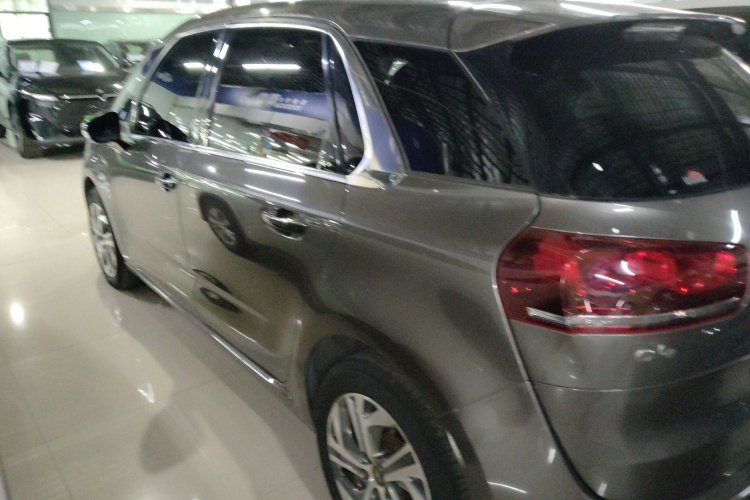 Citroen C4 PICASSO 2018 car image #5