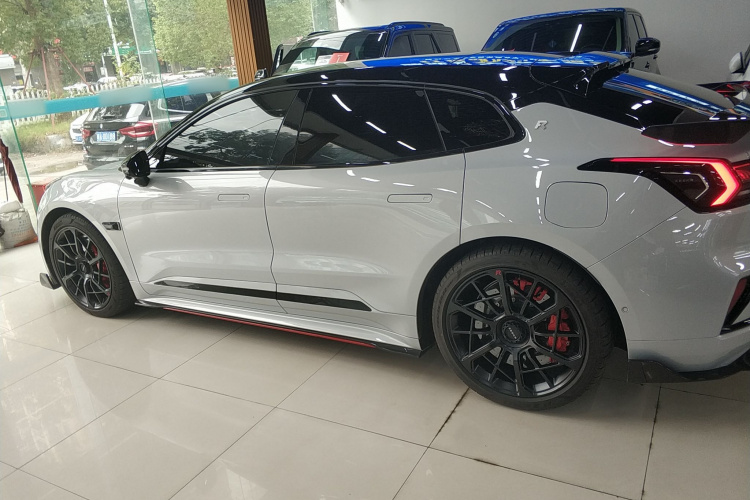 Zeekr 001 FR 2023 صورة سيارة #5