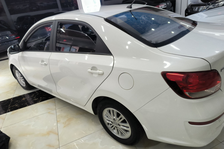 Kia Pegas 2020 car image #5