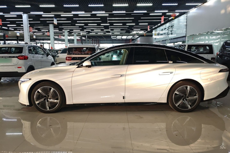 Forthing S7 2025 صورة سيارة #5