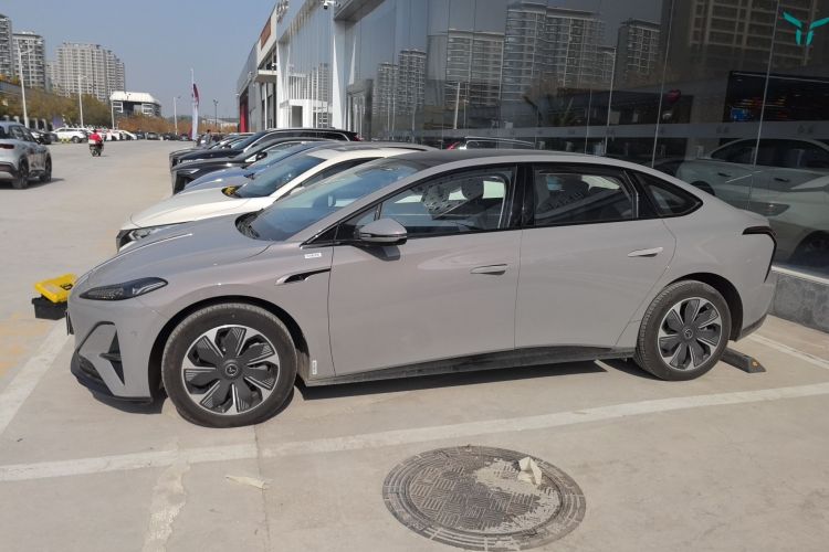 HongQi TianGong 05 2025 #5 HongQi TianGong 05 2025 car image #5