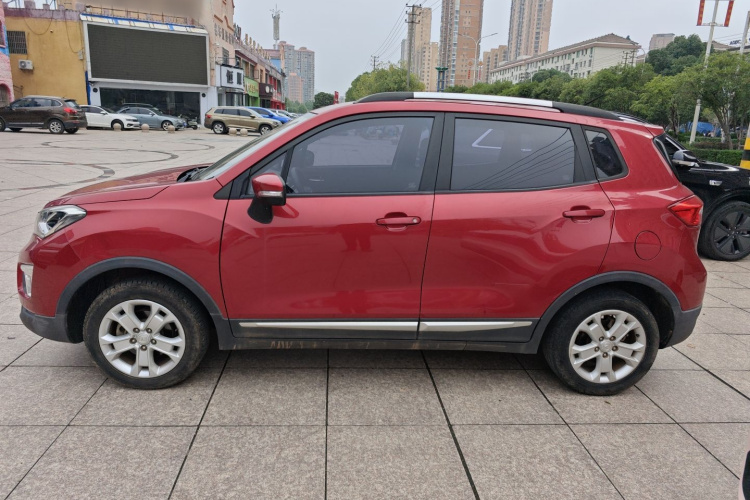 Changan CS15 EV 2016 #5 Changan CS15 EV 2016 car image #5