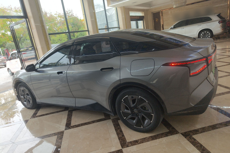 Toyota bZ3 2023 #5 Toyota bZ3 2023 immagine di auto #5